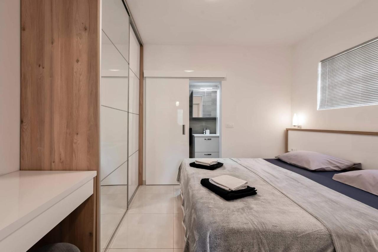 Apartment White Pearl Ražanac Exterior foto